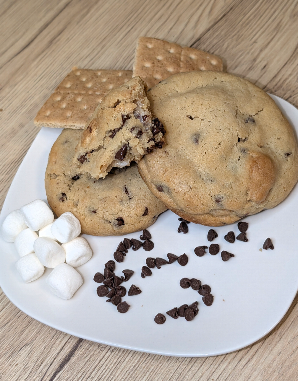 S'mores Stuffed Cookie (6)